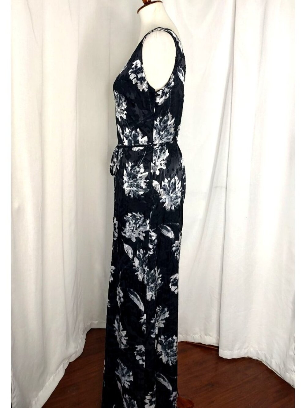 WHBM White House Black Market Avery Floral Black Burnout Jumpsuit 6 - Picture 9 of 11